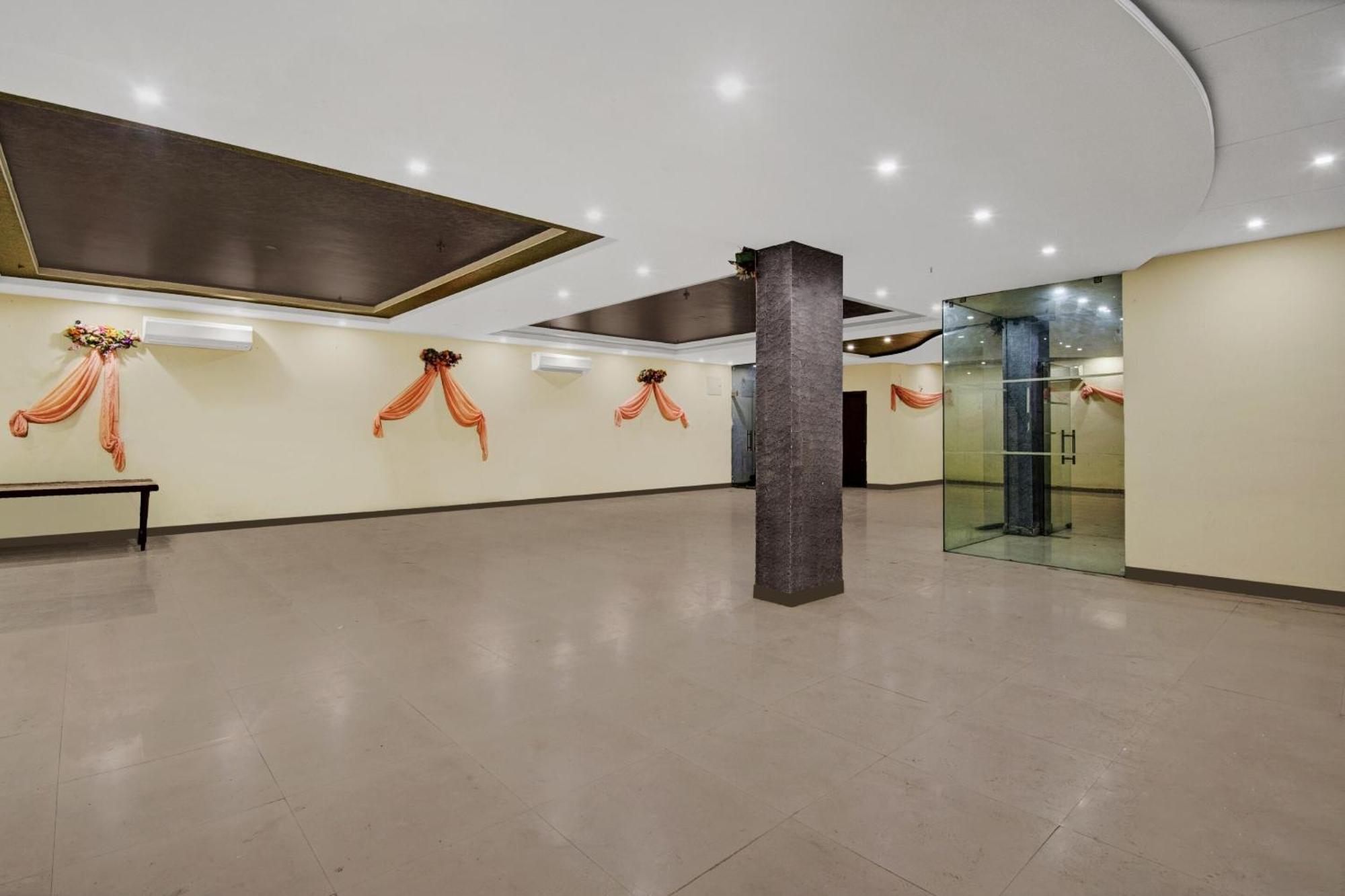 Townhouse Oak Hotel Heritage Heights Джайпур Екстериор снимка